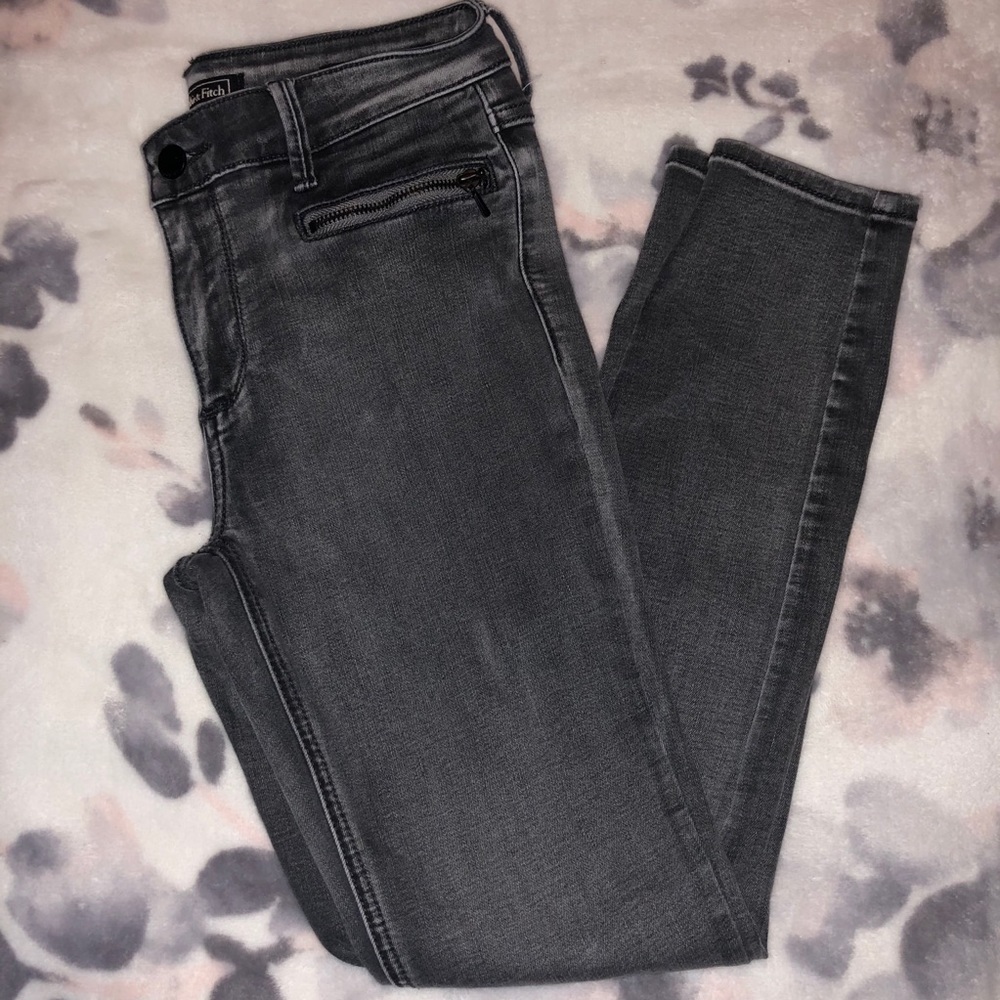 abercrombie and fitch gray skinny jeans